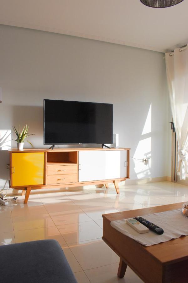 Fabuloso Apartamento En Primera Linea De Playa Con Parking Privado Malaga