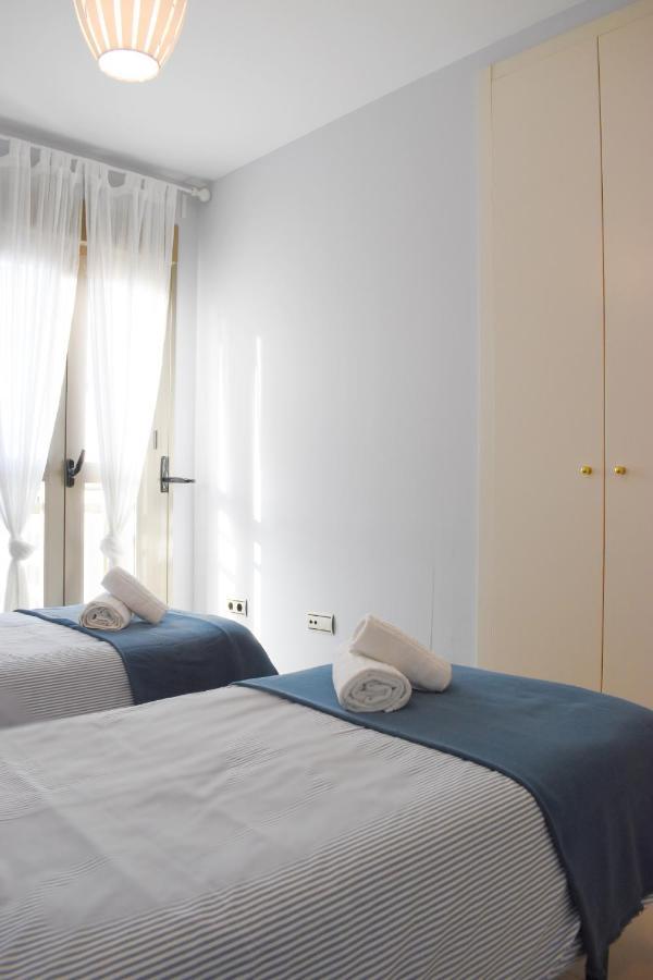 Fabuloso Apartamento En Primera Linea De Playa Con Parking Privado Malaga